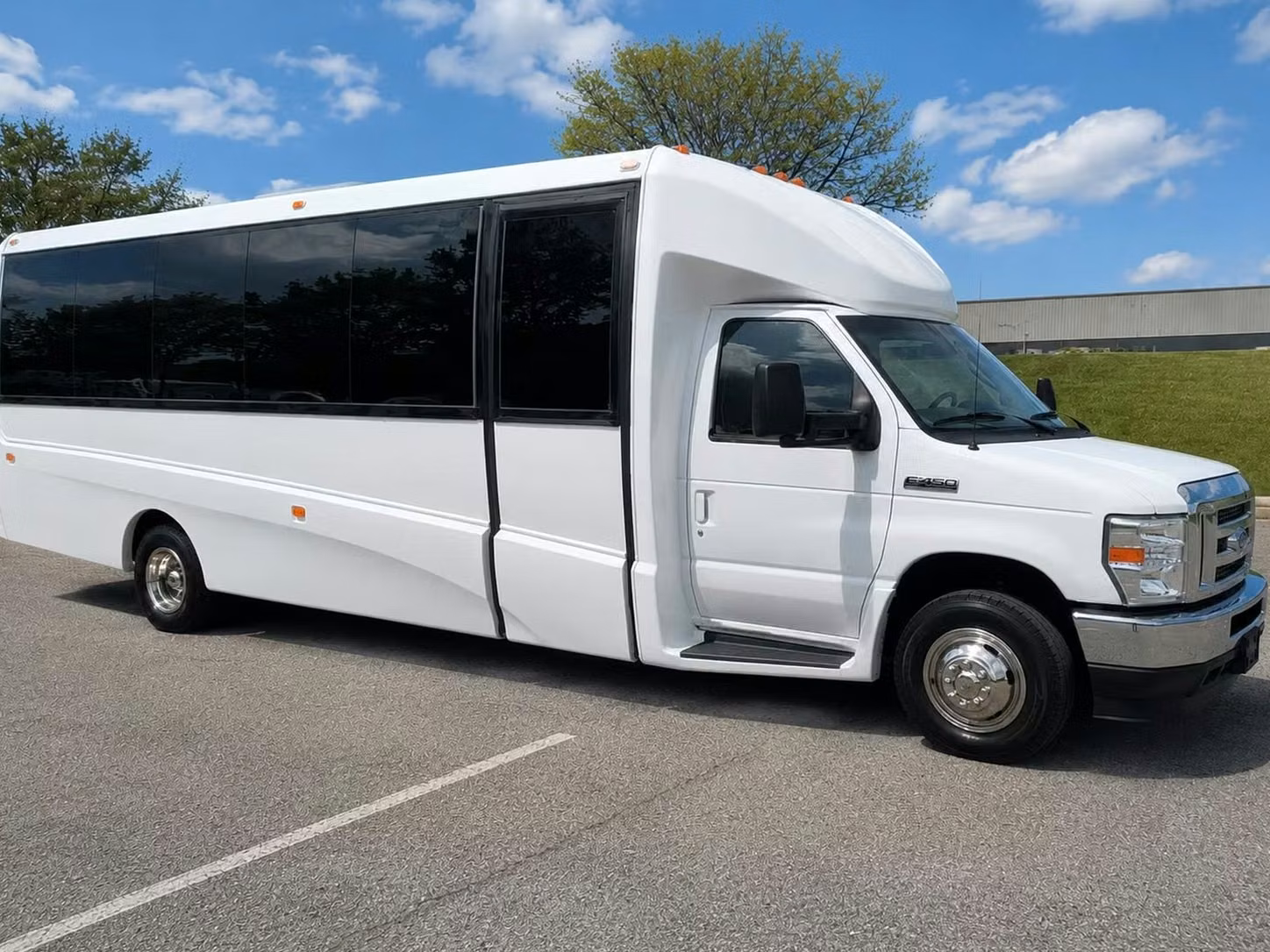 west hollywood 20 passenger minibus rental