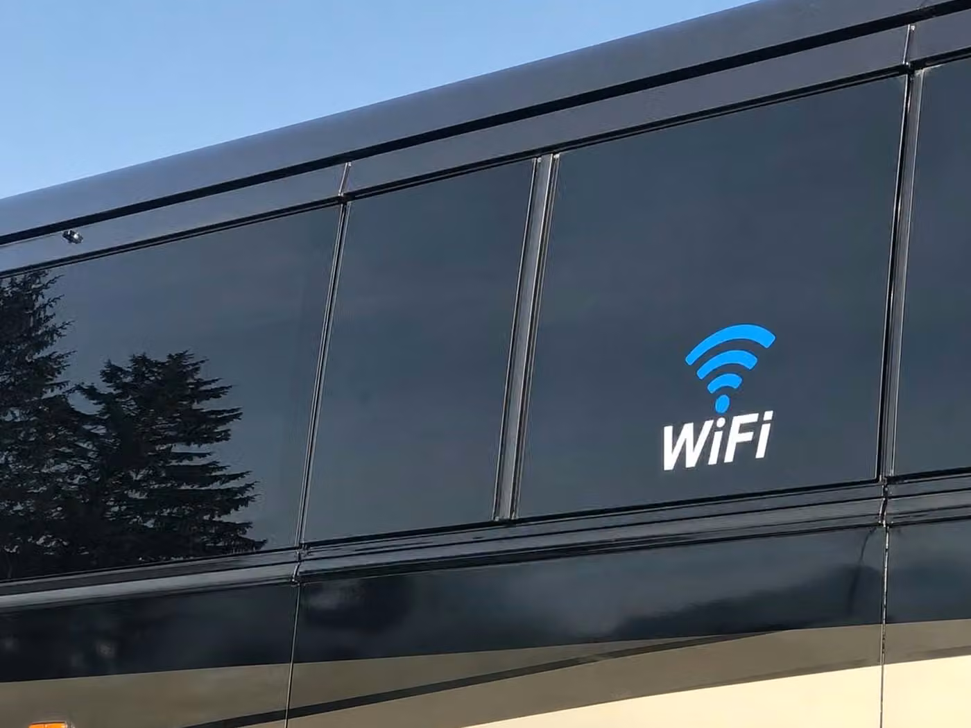 west hollywood 20 passenger minibus wifi