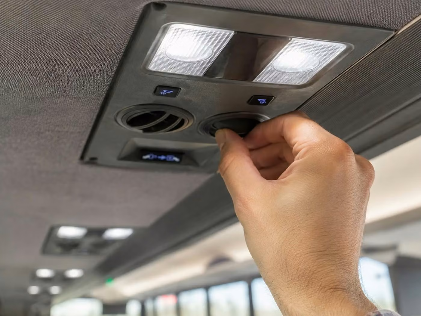 west hollywood 25 passenger minibus air conditioning